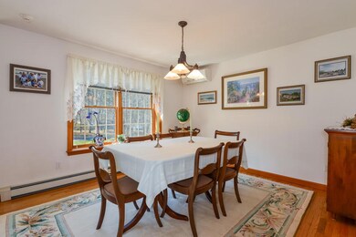 008-Dining_Room-4079852-small