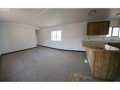 316 2nd St W unit 2, Onalaska, WA 98570 - photo 7