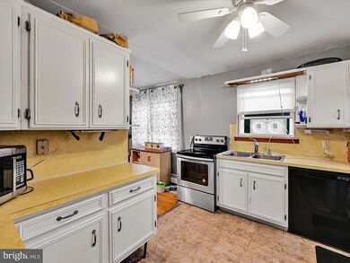 1050 Donna Rd, Orwigsburg, PA 17961 - photo 6