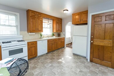 156 E Beechwold Kit2