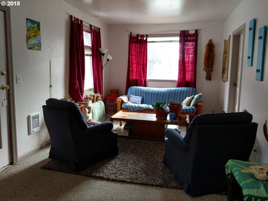 101 N Clark St, Canyon City, OR 97820 - photo 5