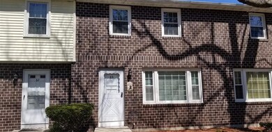 83 Oakridge Dr, Londonderry, NH 03053 - photo 2