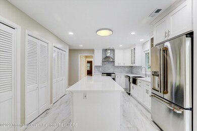 6 Thornley Place, Holmdel, NJ 07733 - photo 7