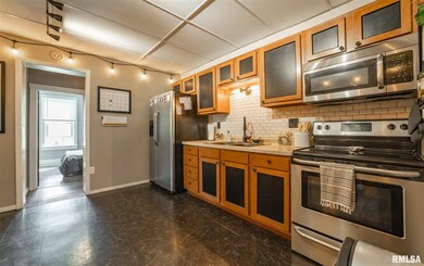 101 Oscar St, Lincoln, IL 62656 - photo 7