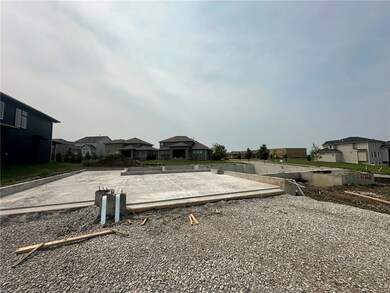 17262 S Tomahawk Dr, Olathe, KS 66062 - photo 3