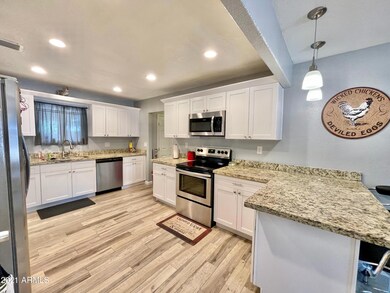 1705 mclane kitchen4