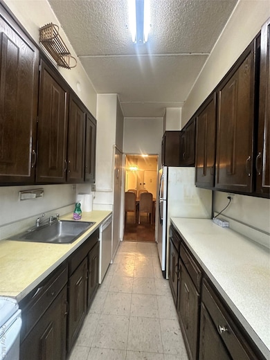 Executive Towers unit L1, Poughkeepsie, NY 12601 - photo 6