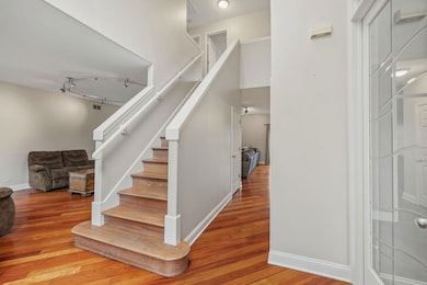 707 Crestview Dr, Bolingbrook, IL 60440 - photo 2