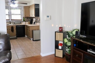 1057 N Berwick Blvd, Waukegan, IL 60085 - photo 6