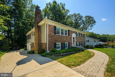 9421 Winterberry Ln, Fairfax, VA 22032 - photo 3