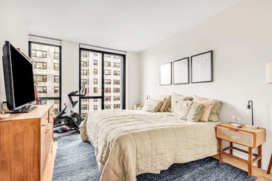 160 E 22nd St unit 10-D, New York, NY 10010 - photo 4