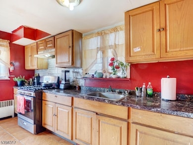 77 Delmar Place, Irvington, NJ 07111 - photo 5