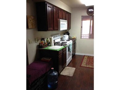5260 River Glen Dr Build 125 unit 262, Las Vegas, NV 89103 - photo 2