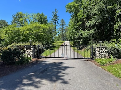 Subdivision gate