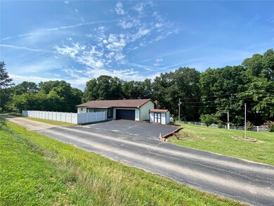 22125 Relaxing Dr, Waynesville, MO 65583 - photo 2