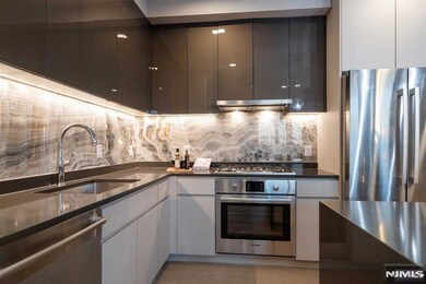 7101 River Rd unit 301A, North Bergen, NJ 07047 - photo 3