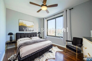 Bedroom 2, Virtual image