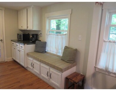 5 Guernsey St, Medway, MA 02053 - photo 5