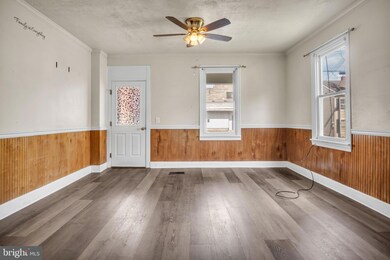 106 S Carlisle St, New Bloomfield, PA 17068 - photo 3