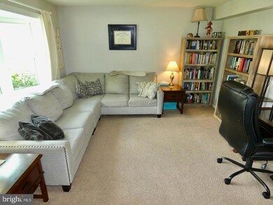 19 Nathan Hale Ct, Newark, DE 19711 - photo 4