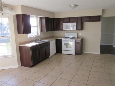 1350 Pinnacle Dr, Columbus, OH 43204 - photo 4