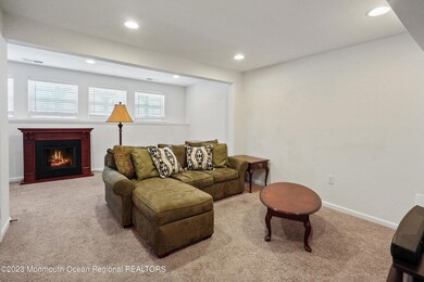 306 Zilinski Dr, Middletown, NJ 07718 - photo 5