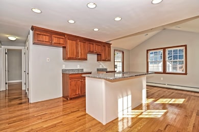 20 Powell St, West Roxbury, MA 02132 - photo 2