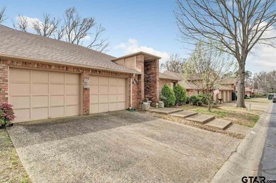 402 402 Amberwood Cir, Tyler, TX 75701 - photo 3