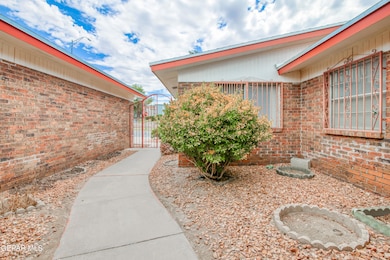 1609 Lomaland Dr, El Paso, TX 79935 - photo 5