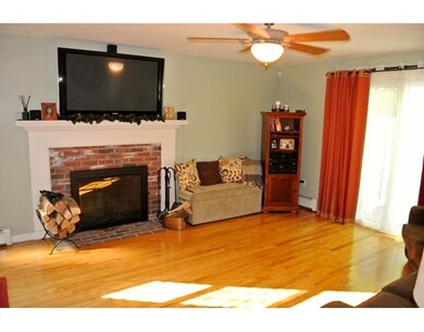 51 Valleyview Ct unit 51, Fitchburg, MA 01420 - photo 2