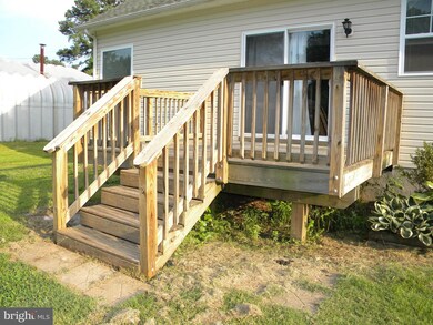 270 Monroe Dr, Colonial Beach, VA 22443 - photo 7