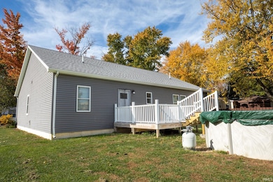 606 N Thayer St, Bourbon, IN 46504 - photo 3