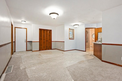 902 Millard St, Three Rivers, MI 49093 - photo 5