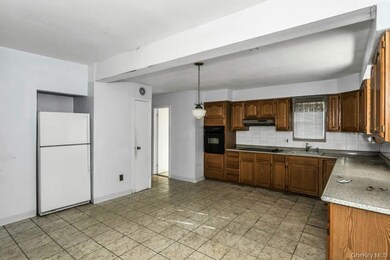 291 Lincoln St, Franklin Square, NY 11010 - photo 7