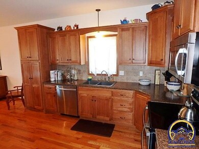 6100 SW 44th St, Topeka, KS 66610 - photo 2