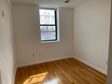 39 Newkirk St unit ground flr, Jersey City, NJ 07306 - photo 4