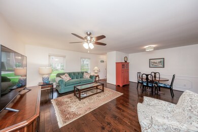 10262 Longmont Dr unit 41/4, Houston, TX 77042 - photo 2