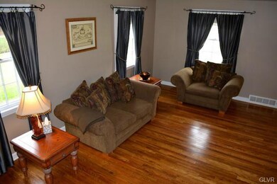 2430 W Highland St, Allentown, PA 18104 - photo 3