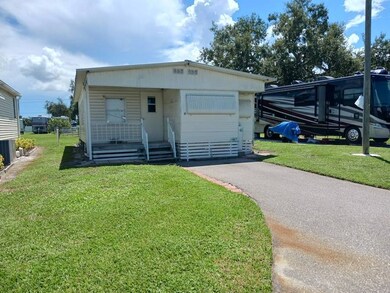 8615 Bayshore Rd unit 11, Palmetto, FL 34221 - photo 3