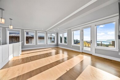 Opens up to a large deck for hosting