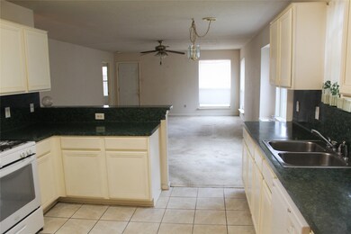 3002 Vega St, Houston, TX 77088 - photo 5