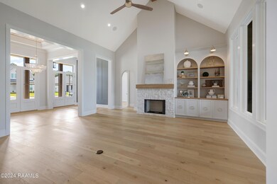 303 Abercrombie-5
