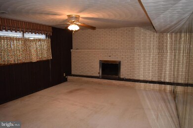 18115 Sky View Ln, Hagerstown, MD 21740 - photo 4