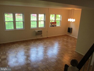 1565 Mount Eagle Place unit 943-1565, Alexandria, VA 22302 - photo 5