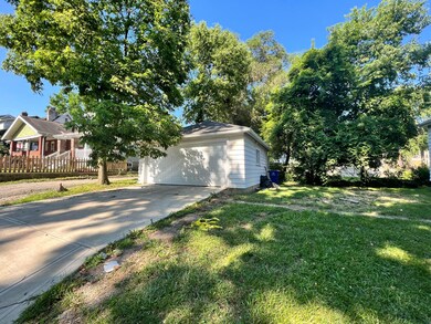 2383 Glenview Boulevard