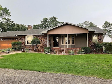 1189 N 4220 Rd, Hugo, OK 74743 - photo 2