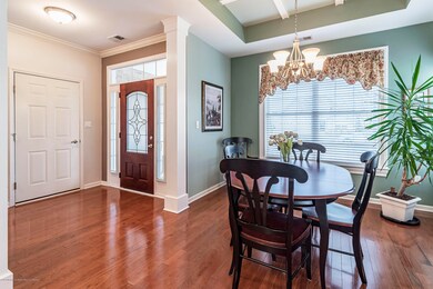Dining to Foyer