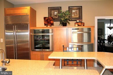 17303 Avenleigh Dr, Ashton, MD 20861 - photo 2