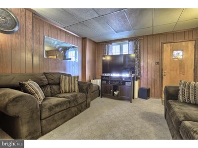 1524 Moss St, Reading, PA 19604 - photo 6