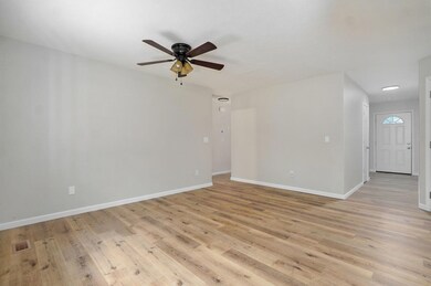 310 N Westport Ave-4